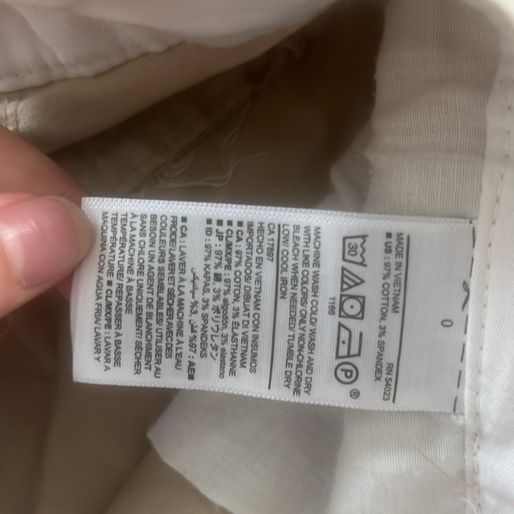 Old Navy Shorts - Picture 4 of 5